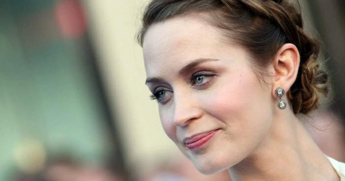 Behind the Glamour: The Real Lives of Celebrities You Don’t See