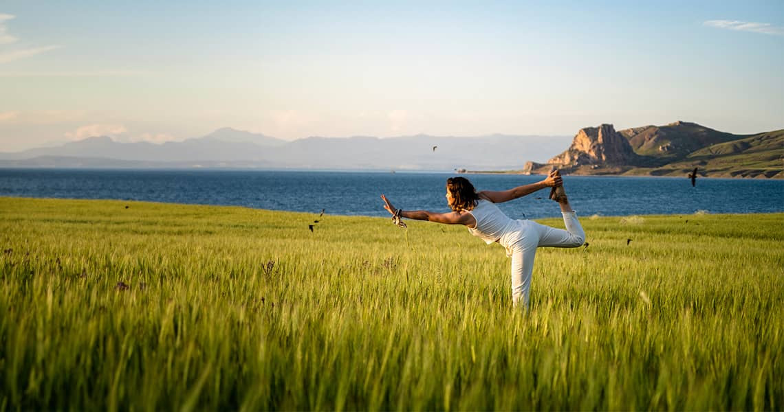 Reconnecting with Nature: The Healing Power of the Outdoors